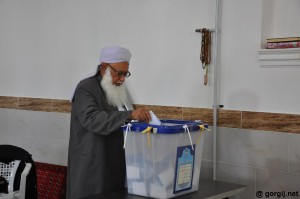 حضور مولانا گرگیج در پای صندوق رأی