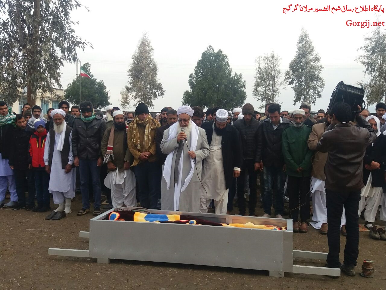 حضور مولانا گرگیج در مراسم تشییع پیکر جانباز بلوچ