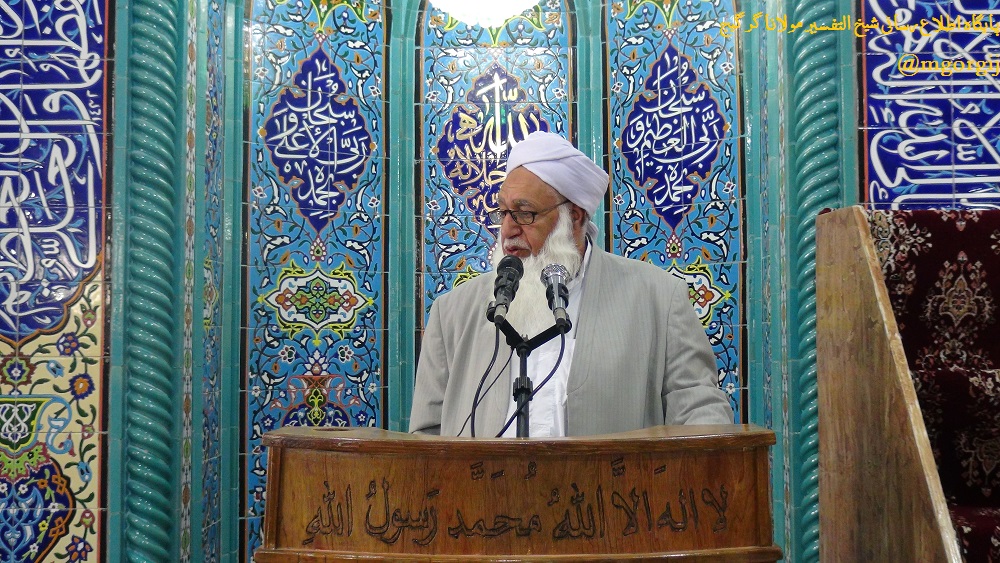 ذکر خدا و پایبندی به اعمال موجب مغفرت و اجر عظیم می شود