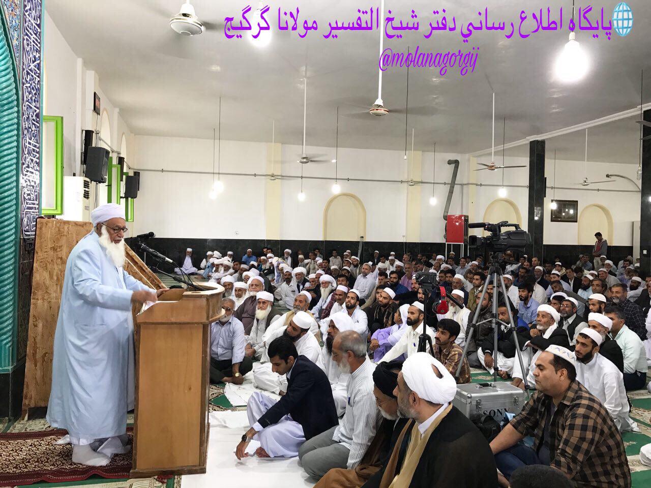 در مذهب اهل سنت مراسم عزاداری و سینه زنی مرسوم نیست