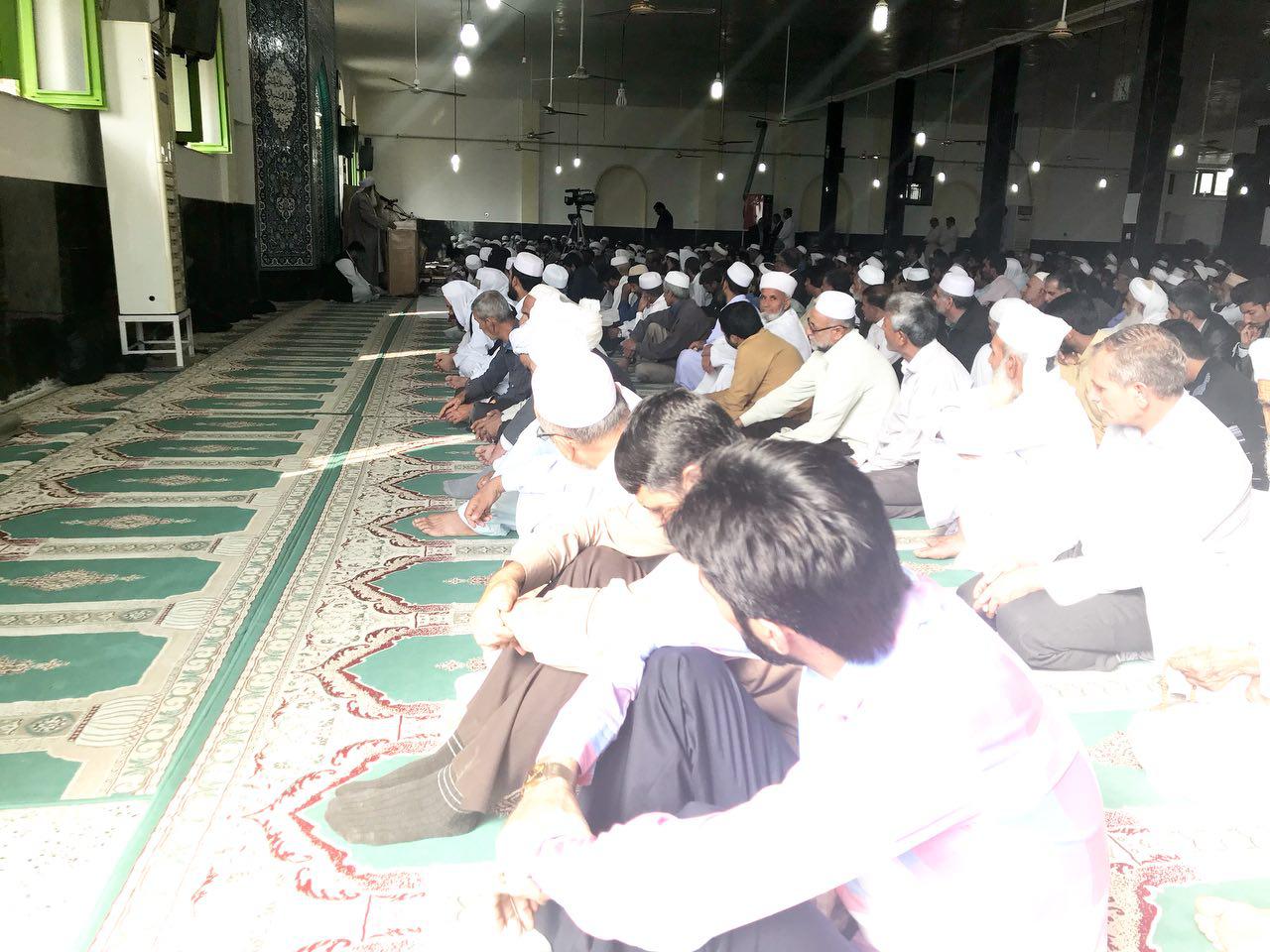 اهل بیت پیامبر (ص) را منحصر به چند نفر نکنیم