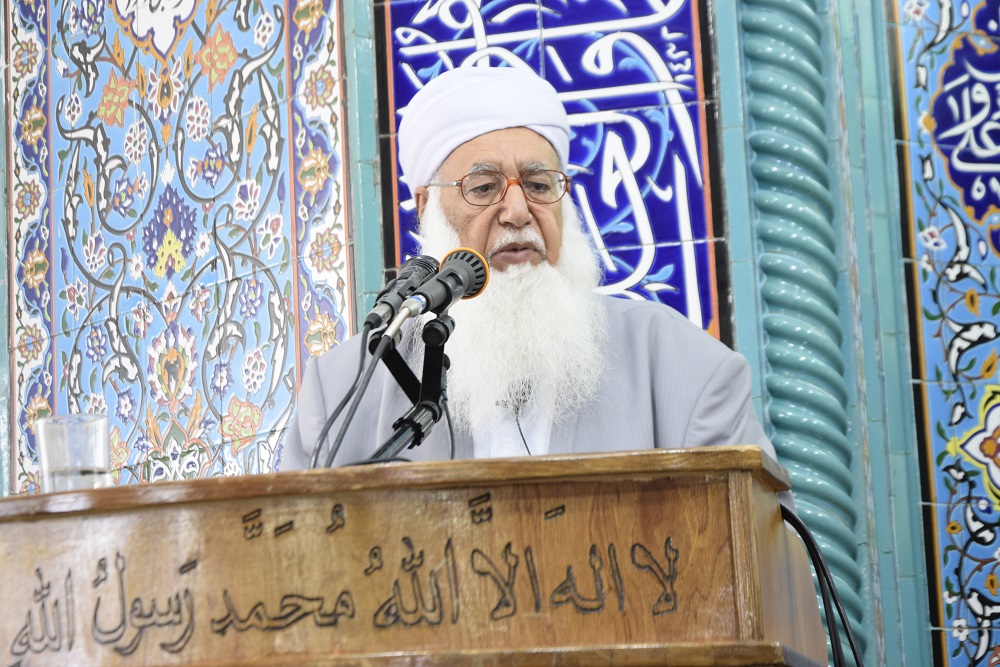 نباید حساب بانکی سلبریتی ها و افراد شاخص مسدود شود